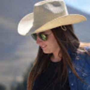 Meet your Posher, Alix